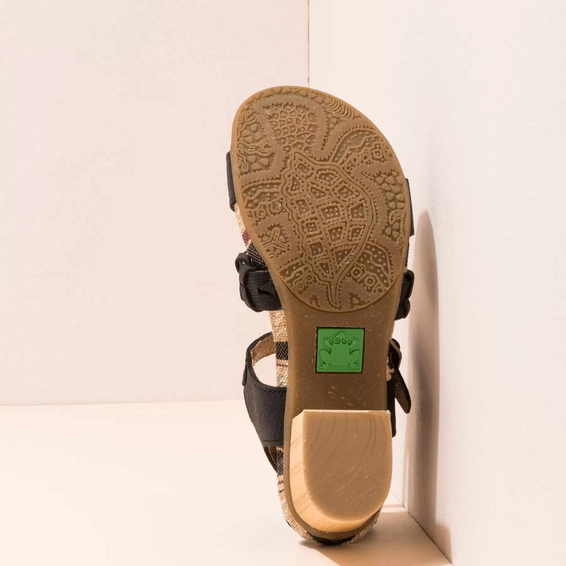 deba_2-2.webp El Naturalista 5560 Deba Store