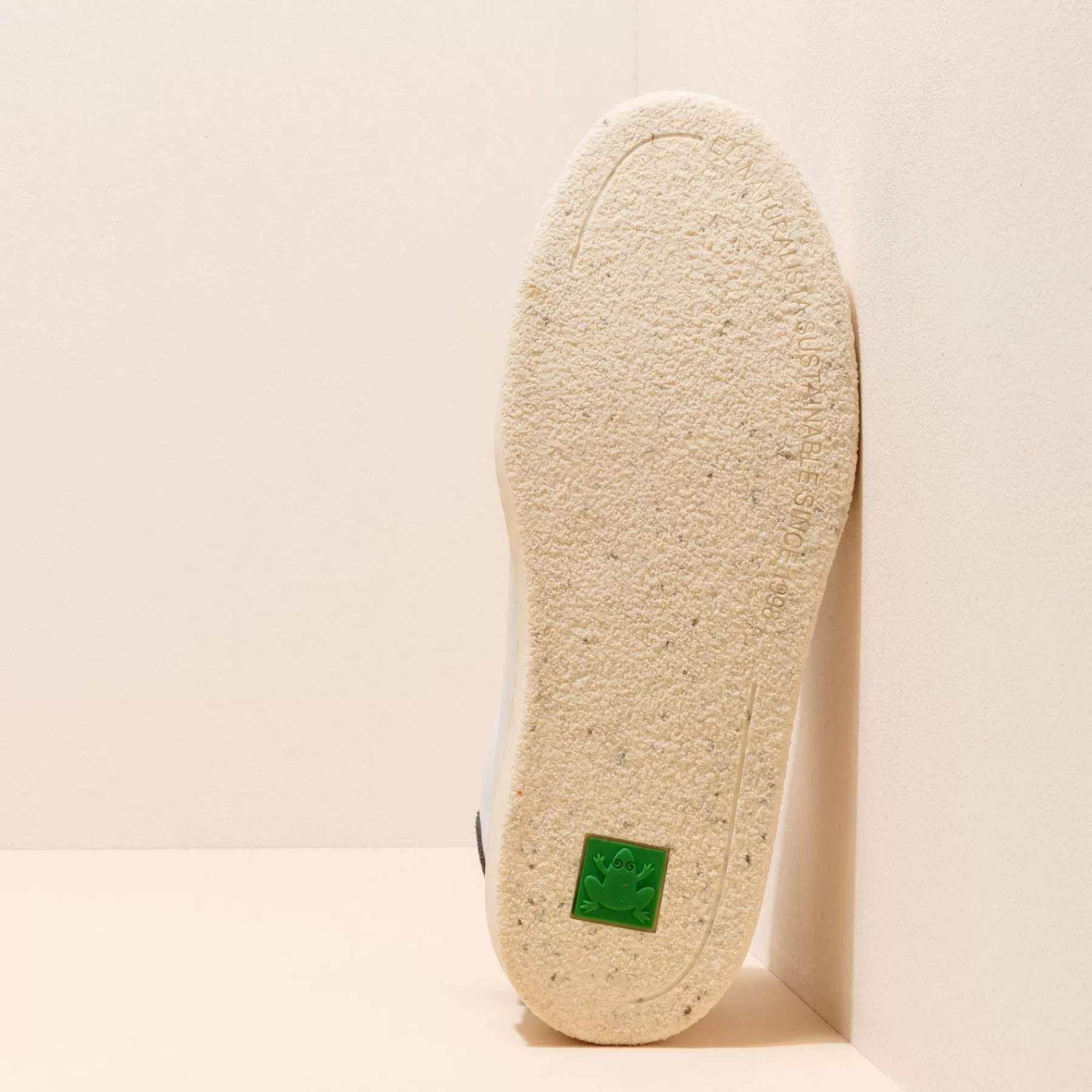 geo_32-2.webp El Naturalista 5842 Geo Hot