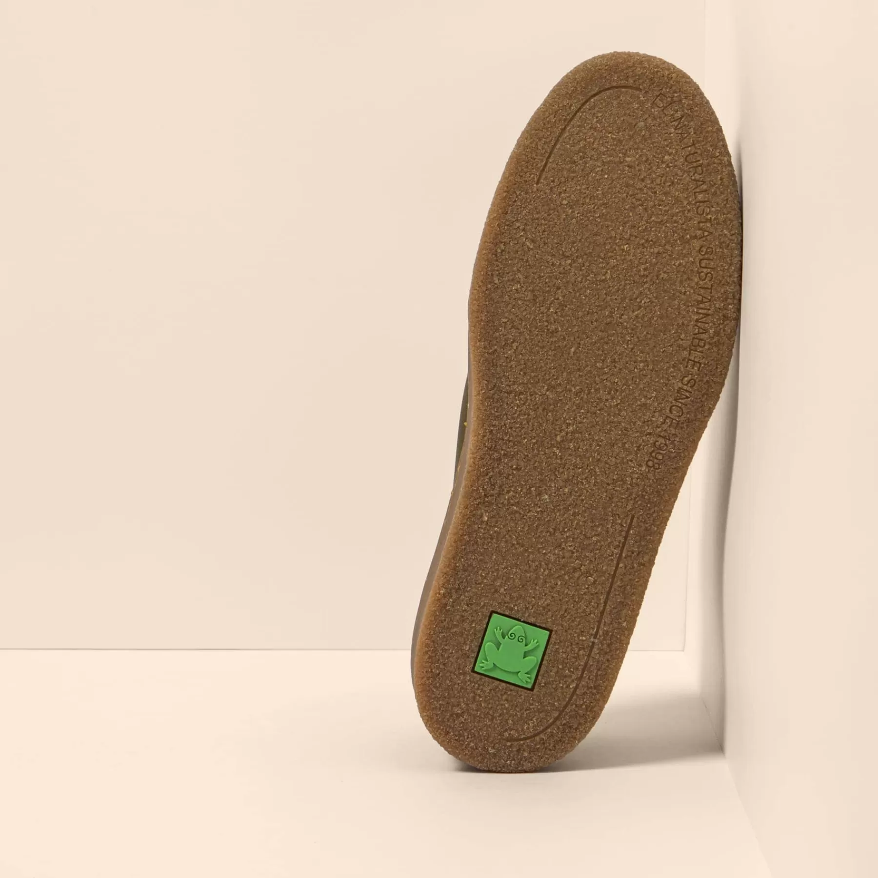 geo_47-1.webp El Naturalista 5842 Geo Hot