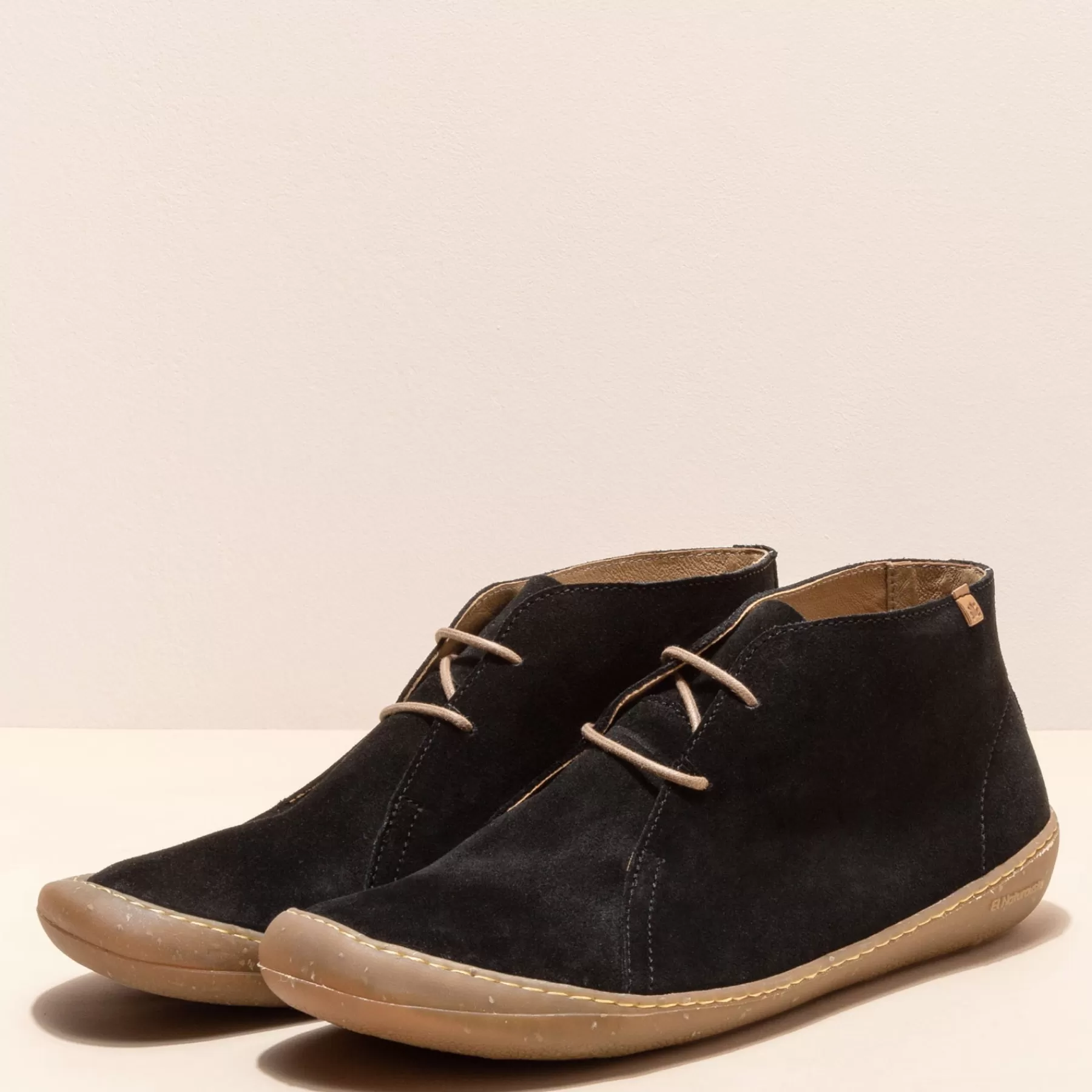 El Naturalista 5779 Pawikan Lux Suede Zwart Fashion